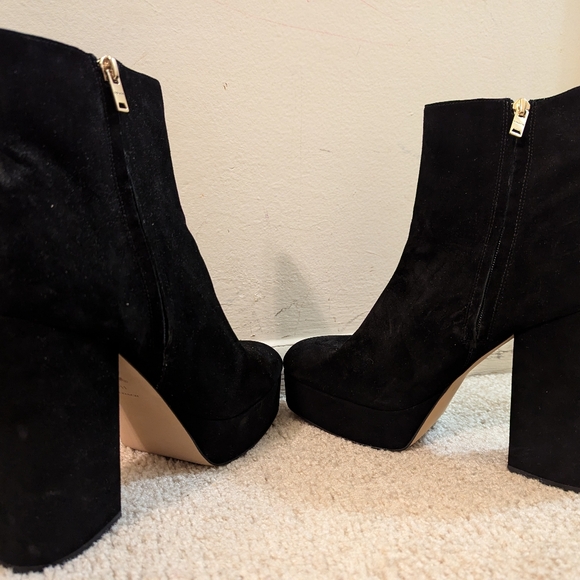 Coach Boots - Picture 1 of 3